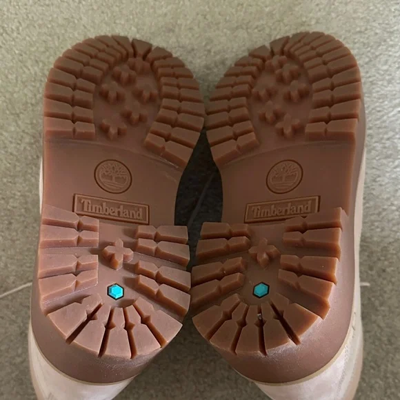 Timberland Blush Pink Platform Lug Boots Women’s size 8 - Picture 6 of 6